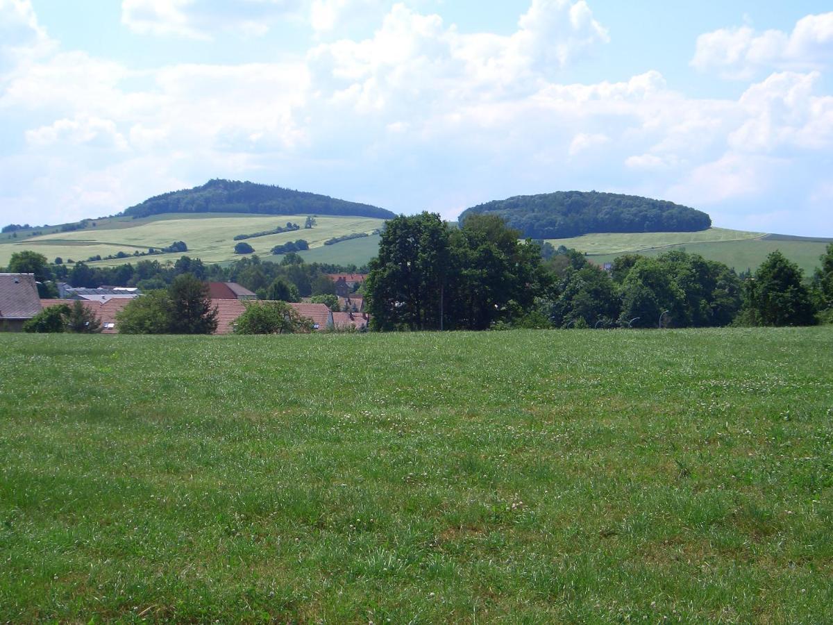 Zum Hecht Hotel Herrnhut Buitenkant foto
